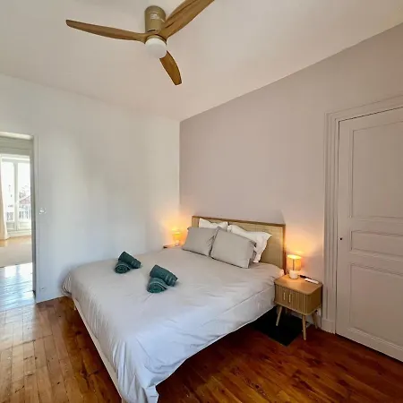 Apartamento 2 Chambres, Parking Privé, Gare à 5 Min *