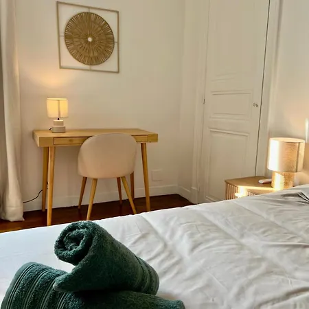 Apartamento 2 Chambres, Parking Privé, Gare à 5 Min *
