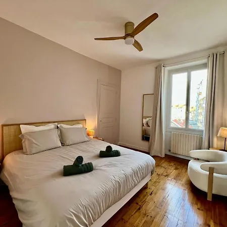 2 Chambres, Parking Privé, Gare à 5 Min Apartamento